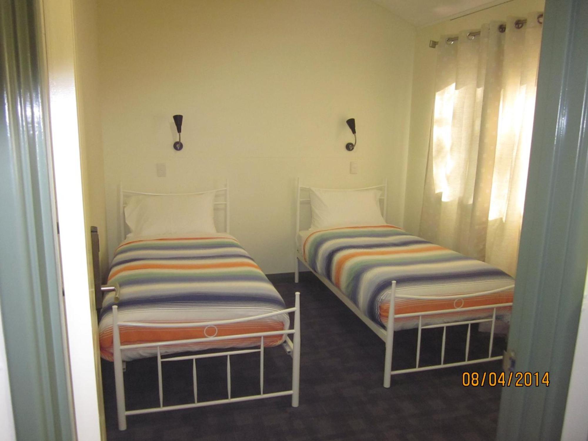 Chalets On Stoneville Redcliffe Bilik gambar